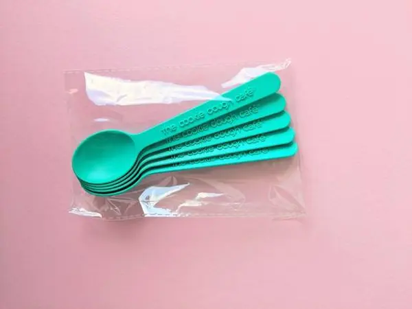 the-cookie-dough-cafe - 5 Brand Spoons