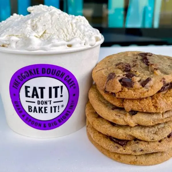 the-cookie-dough-cafe - 6 Chocolate Chip Cookies + Pint Of Vanilla Ice Cream