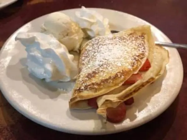 the-crepe-house - Strawberry Crepe