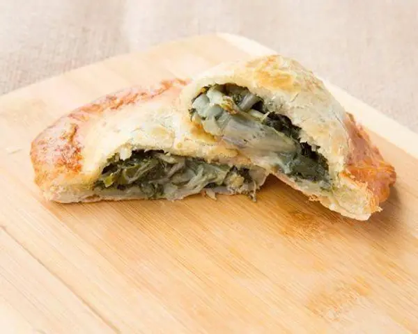 the-epicurean-trader - Acelga Empanada