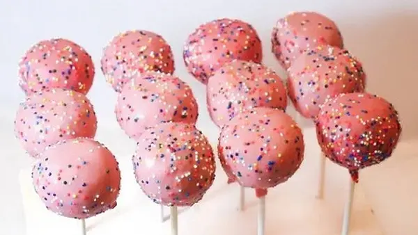 the-human-bean - Cake Pops