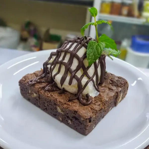 the-jack - BROWNIE WITH ICE CREAM