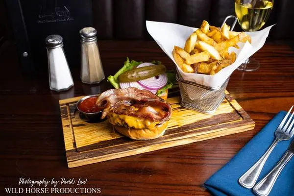 the-liberties-public-house - Mission Burger