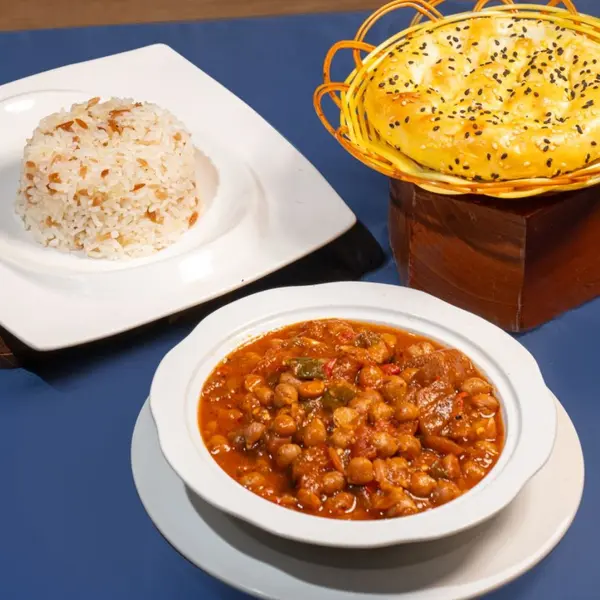 the-mediterranean-deli-turk - Chickpea Stew