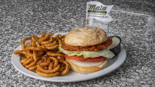 the-original-mels-diner - Classic Crispy Chicken Melburger-  Make it Hot or Not