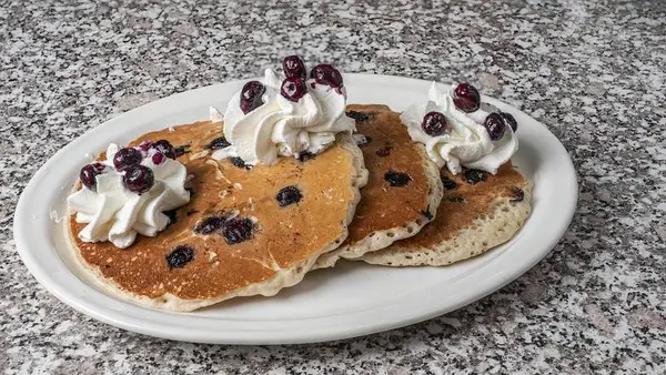 the-original-mels-diner - Blueberry Hotcakes