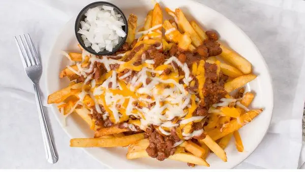 the-original-mels-diner - Chili Melfries