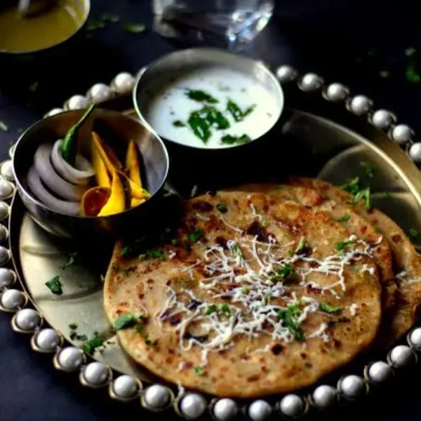 the-retro - Cheese Paratha