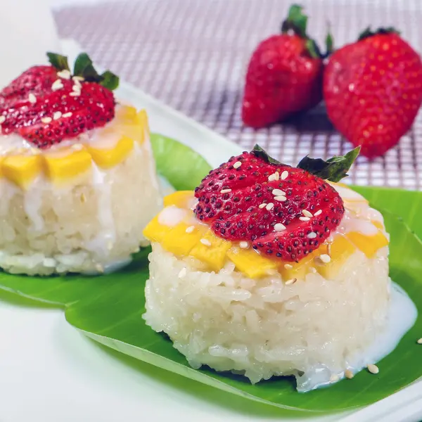 the-rice-and-the-noodle-doha - Mango Sticky Rice