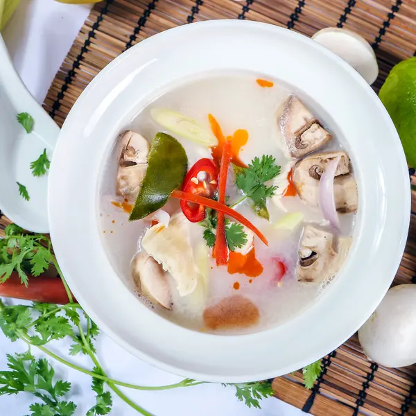 the-rice-and-the-noodle-doha - Tom Kha Gai