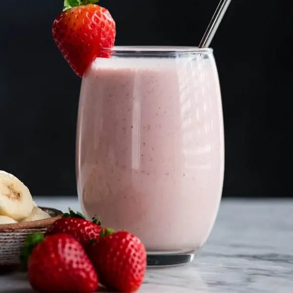 the-rice-and-the-noodle-doha - Strawberry & Banana Smoothie