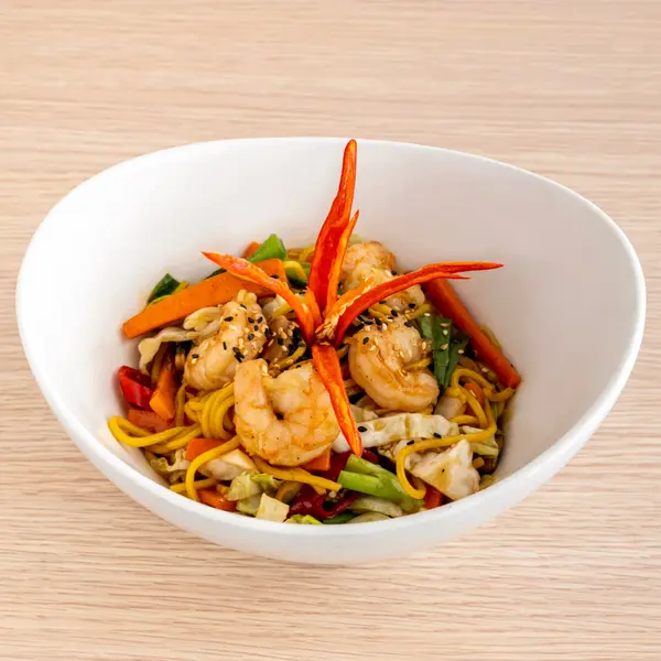 the-rice-and-the-noodle-doha - Shrimp Noodle With Sweet Chilli Sauce