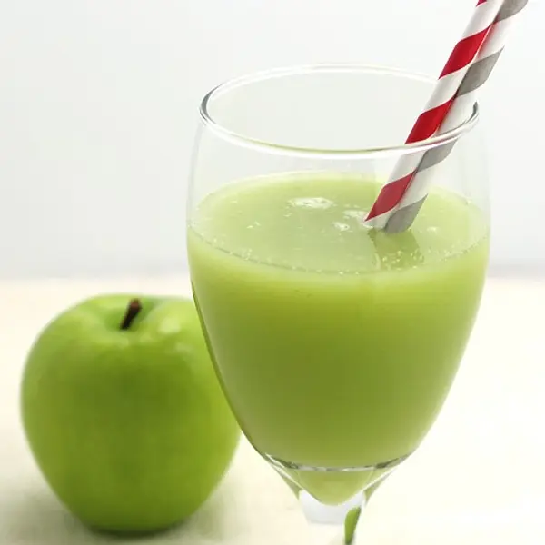 the-rice-and-the-noodle-doha - Cold press juice (Apple)