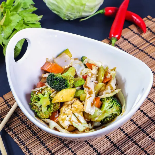 the-rice-and-the-noodle-doha - Stir fry mix veg in oyster sauce