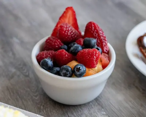 the-waffle-window - Fresh Fruit Cup