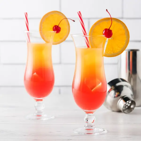 the-weekend-bar - Tequila Sunrise