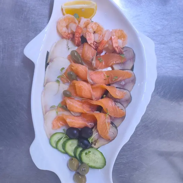 tinchlik-plaza-hotel-2 - Рыбное плато