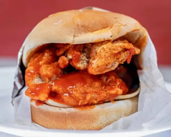 tonys-fried-chicken - Spicy Sandwich