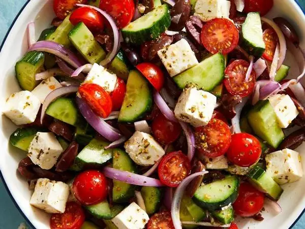 town-country-grill - GREEK SALAD