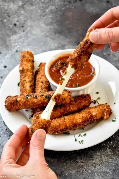 town-country-grill - MOZZARELLA CHEESE STICKS