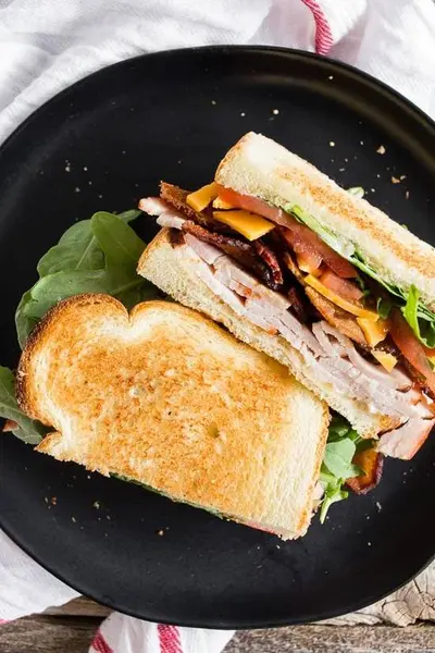 town-country-grill - BLT TURKEY BACON