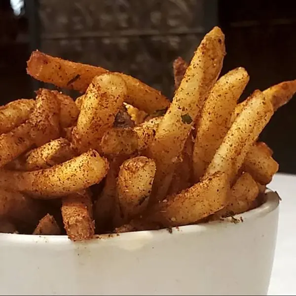 town-hall-restaurant - Cajun Fries