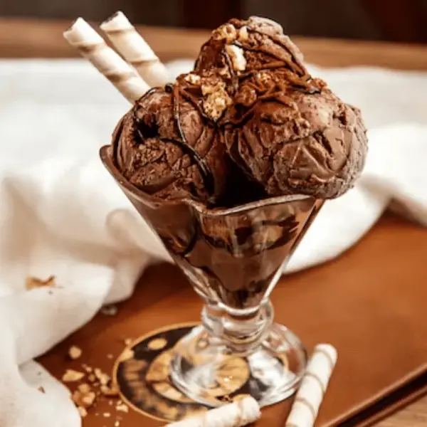 trojan-horse - Ball Or Scoop Of Assorted Flavors