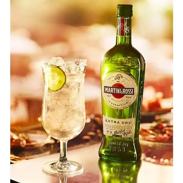 trojan-horse - MARTINI EXTRA DRY