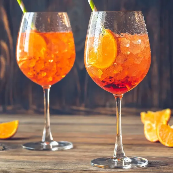 trojan-horse - APEROL SPRITZ