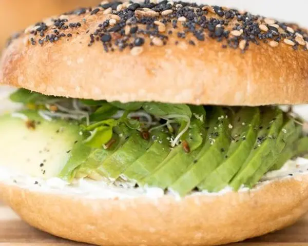 twisted-st-cafe - Avocado & Cream Cheese Bagel