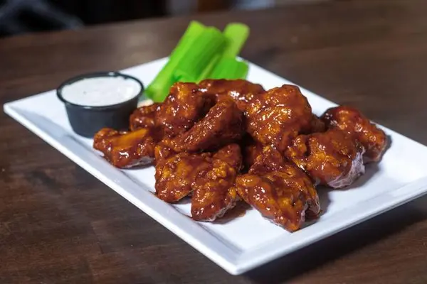 university-of-beer - Boneless Wings