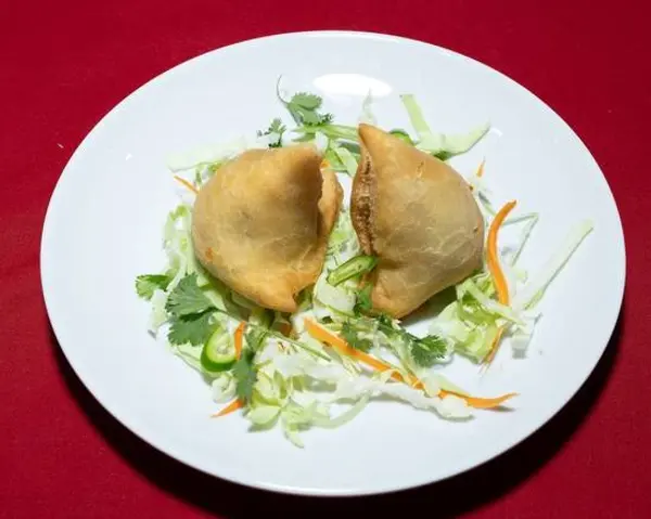 urban-curry - Vegetable Samosa (2 pcs.)