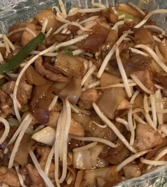 v-j-cafe-chinese-restaurant - Chicken Chow Fun with Black Bean Sauce