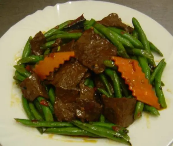 vegan-deadly-sins - Satay String Bean Vegan Beef