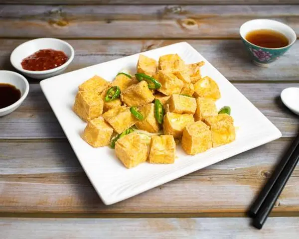 vegan-deadly-sins - Crispy tofu with Salt & Chili peppers