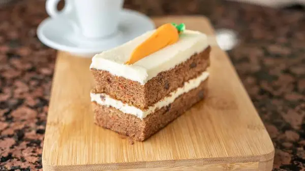 victoria-pastry-company - Carrot Cake