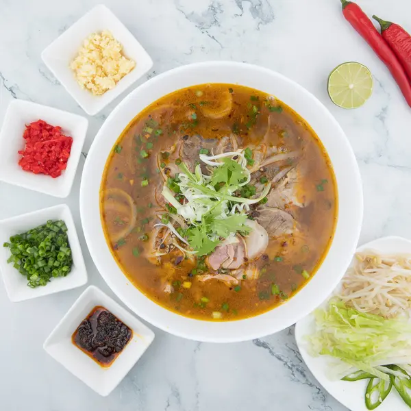 vietnamese-corner-restaurant - Bun Bo Hue