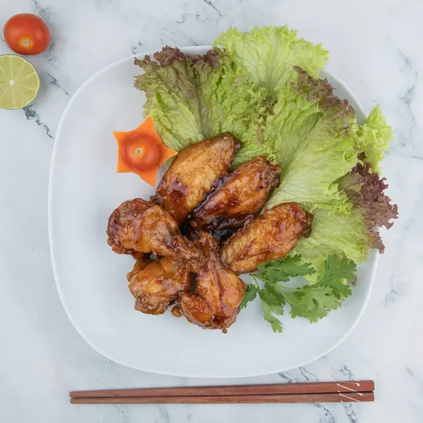 vietnamese-corner-restaurant - Fried chicken wings