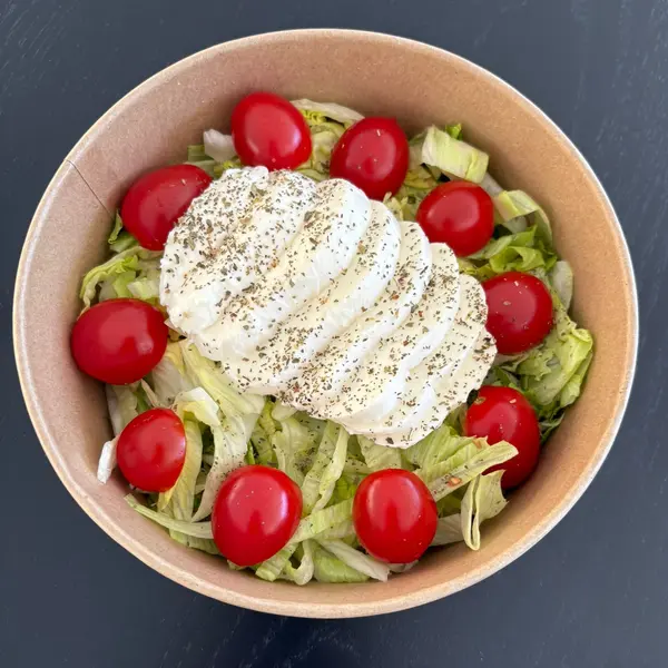 view-coffee-bar-dubova - Caprese Salad 240g