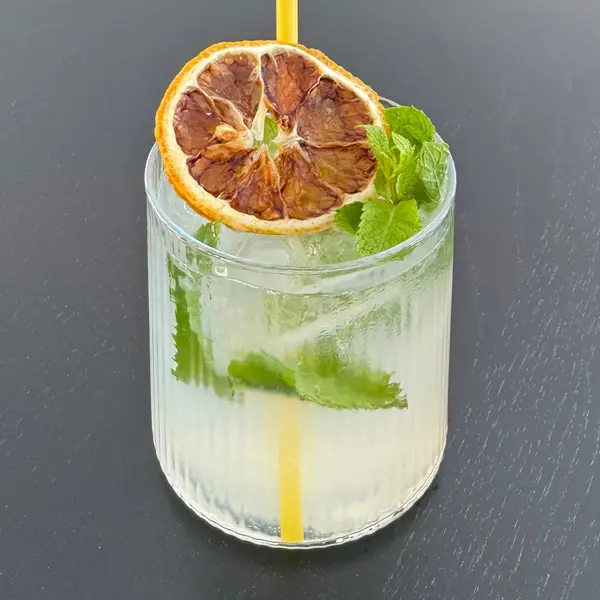 view-coffee-bar-dubova - Limonada Menta