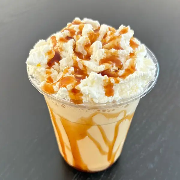 view-coffee-bar-dubova - Frappe caramel sarat