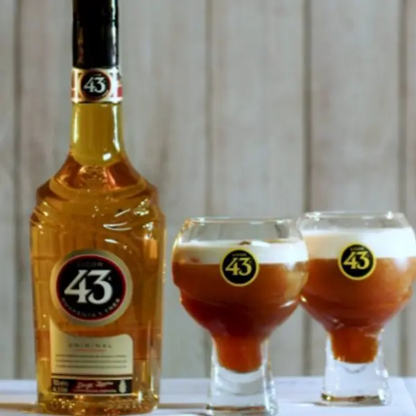 vinamor - Carajillo de Licor 43 y Café Espresso Bourbon Amarelo