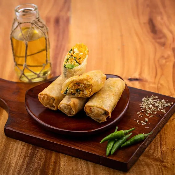 viva-cafe - spring rolls