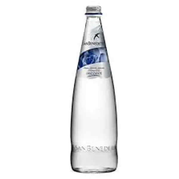 volta-hotel-akosombo - Large Sparkling Water