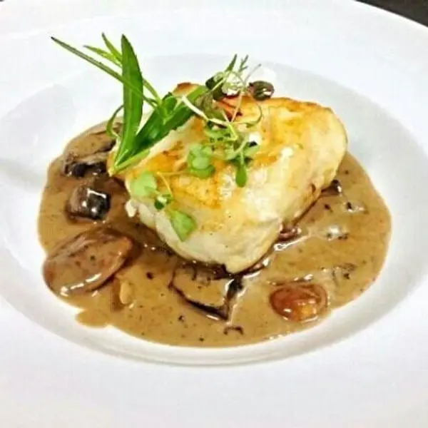 volta-hotel-akosombo - Grouper in Mushroom Sauce