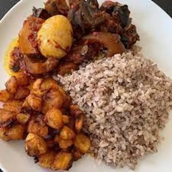 wallgate-apartments - Ofada rice and assorted meat and local Sauce