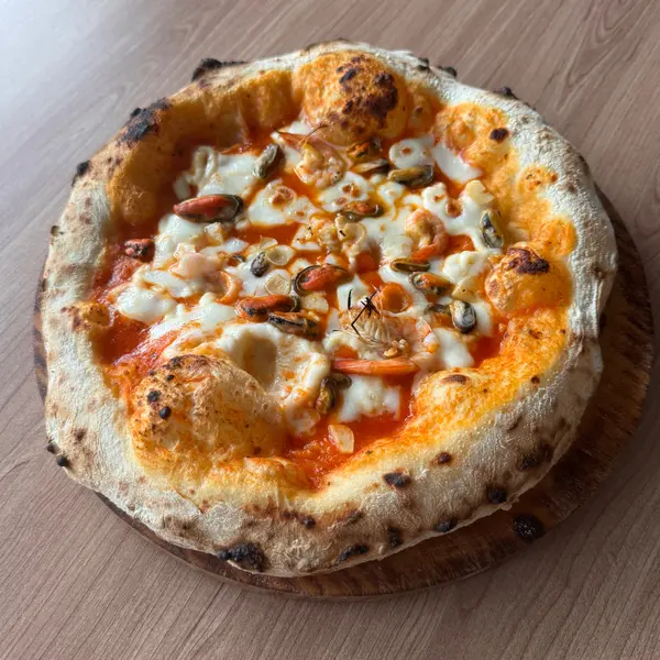 warung-pizza-kepanjen - Pizza seafood