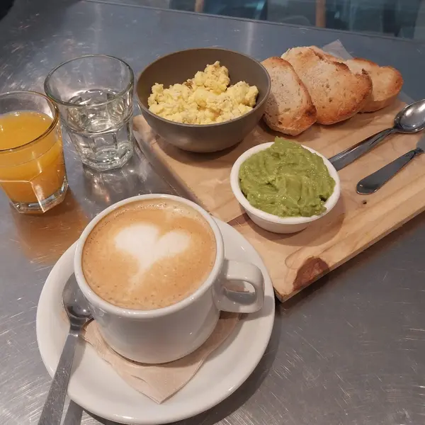 wollen-mendoza-parque-central - Avocado