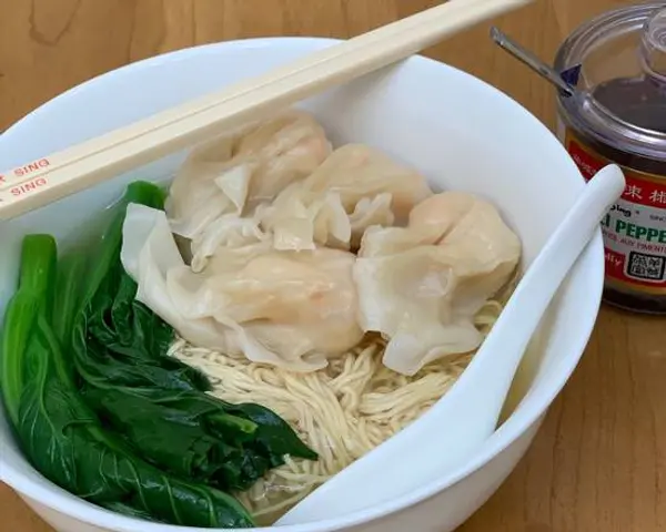 yank-sing-2-go - Egg Noodle Soup with Shrimp Wontons