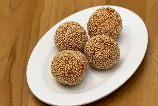 yank-sing-2-go - Sesame Ball